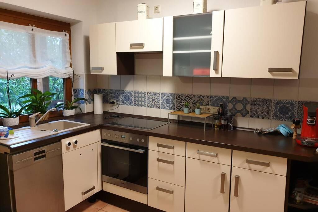 Ruhige Ferienwohnung Im Zentrum Von קמפטן מראה חיצוני תמונה